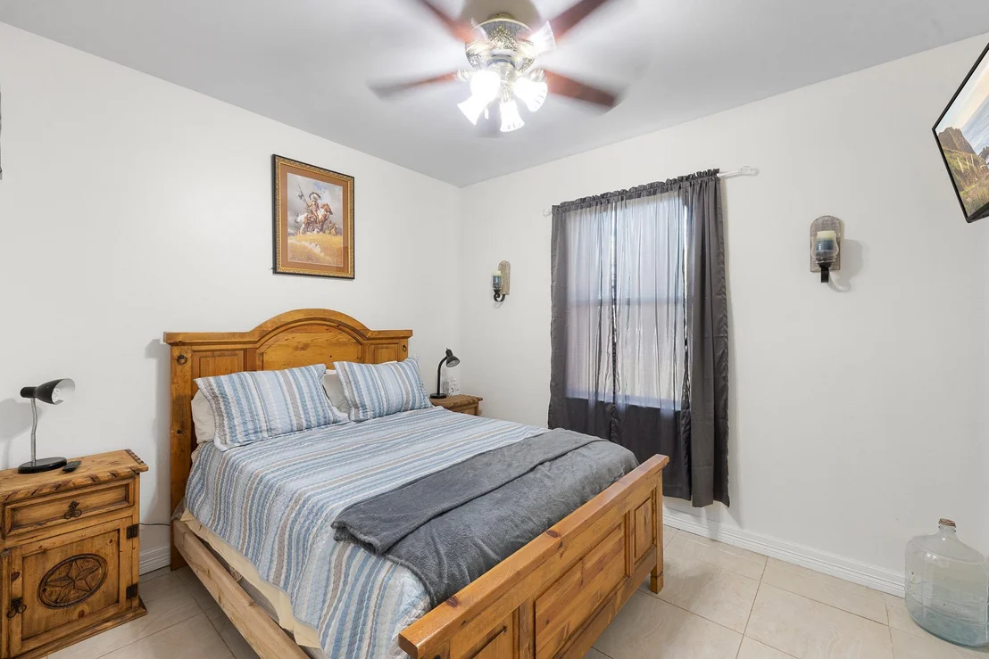 Photo of 1102 Private Road 2332