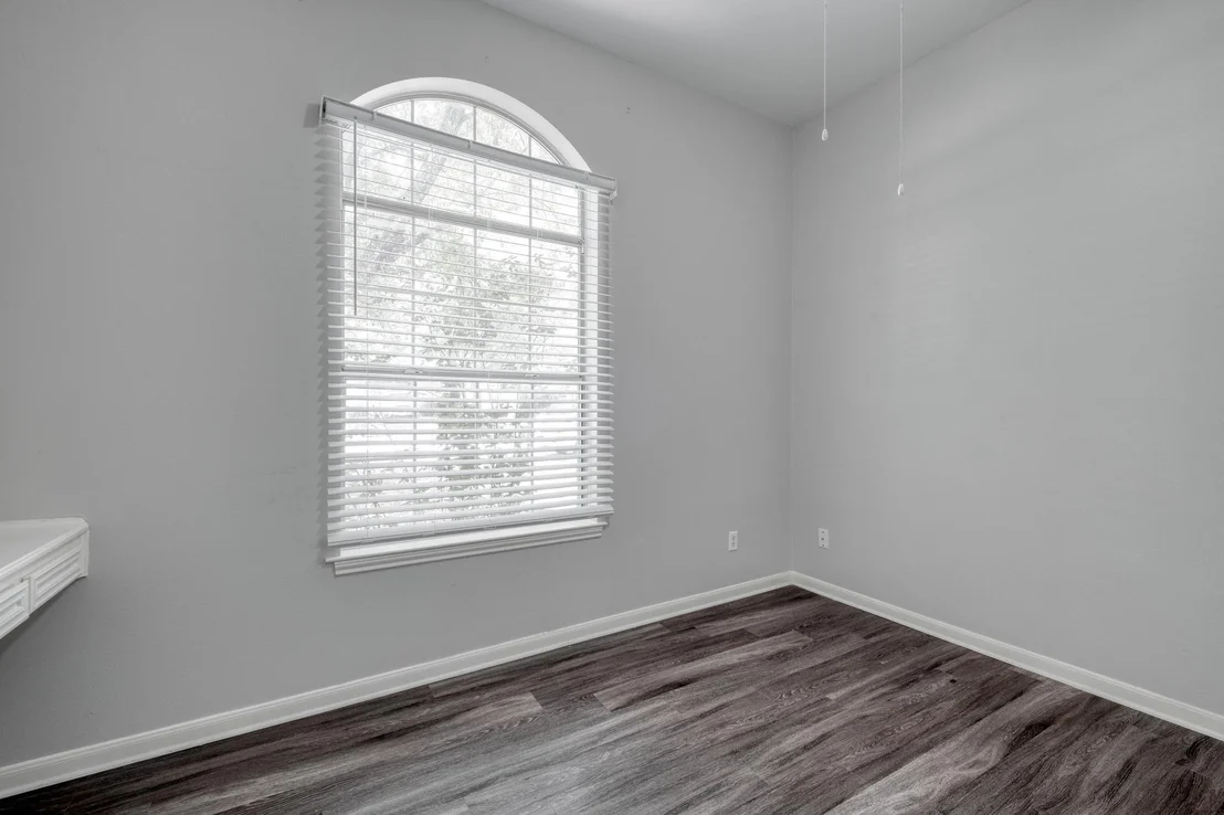 Photo of 2155 Redwing WAY