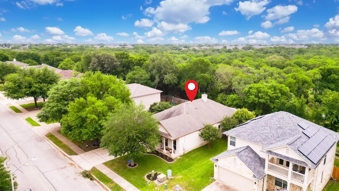 Photo of 659 Cullen BLVD