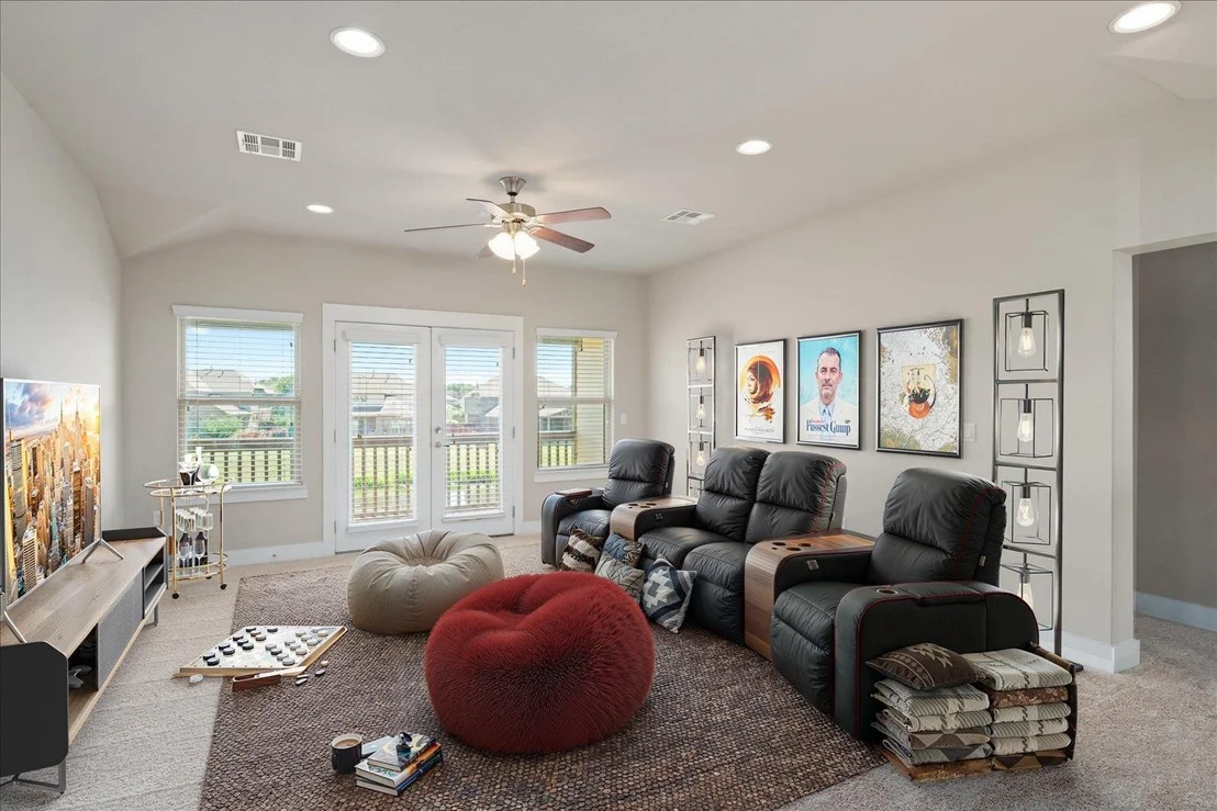 Photo of Unit 4 at 9305 McKnight LOOP