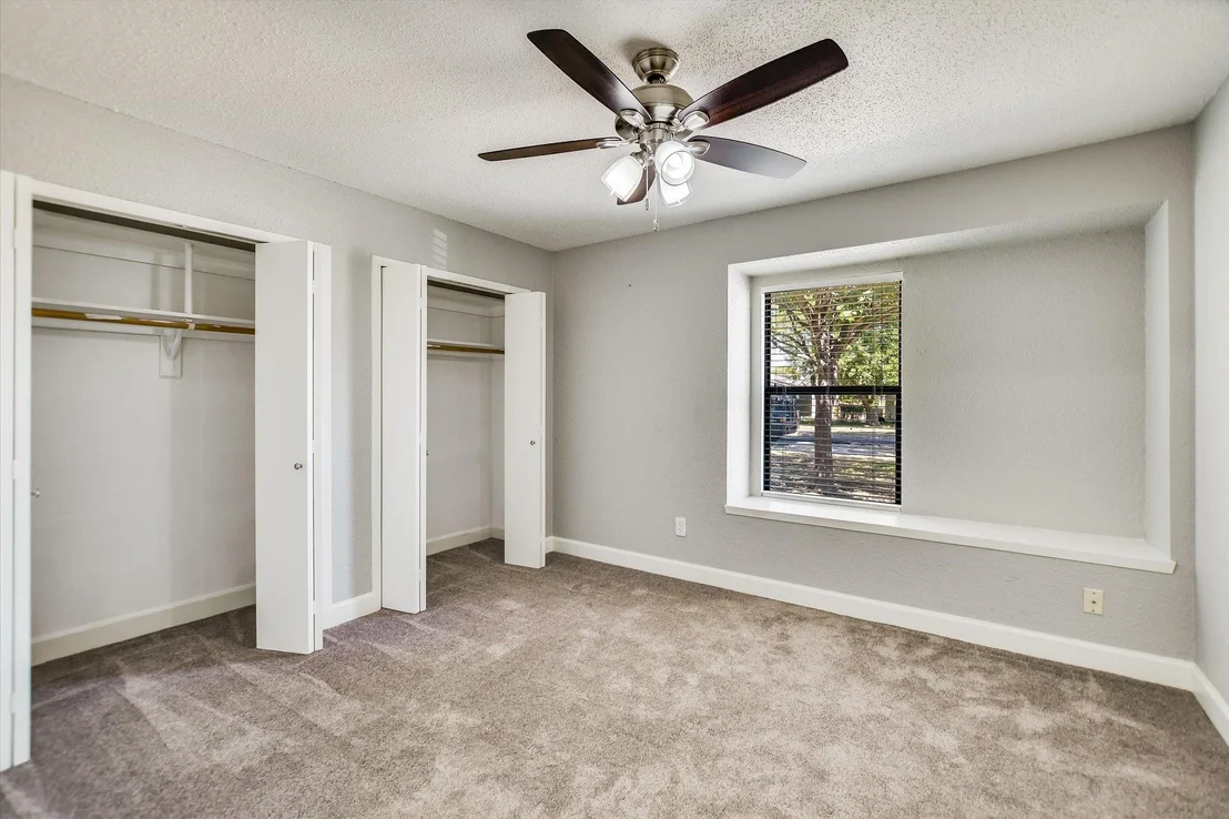 Photo of 703 Windsor RD