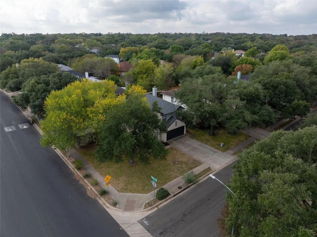 Photo of 1101 Brecon LN