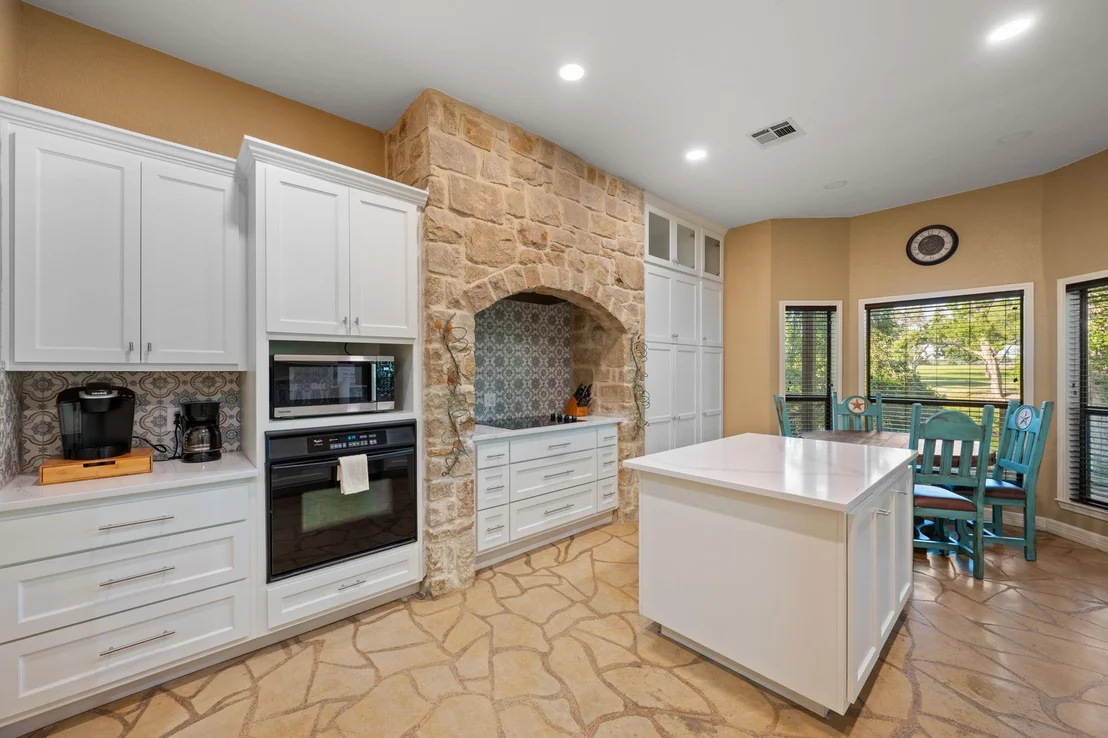 Photo of 302 Guadalupe River DR