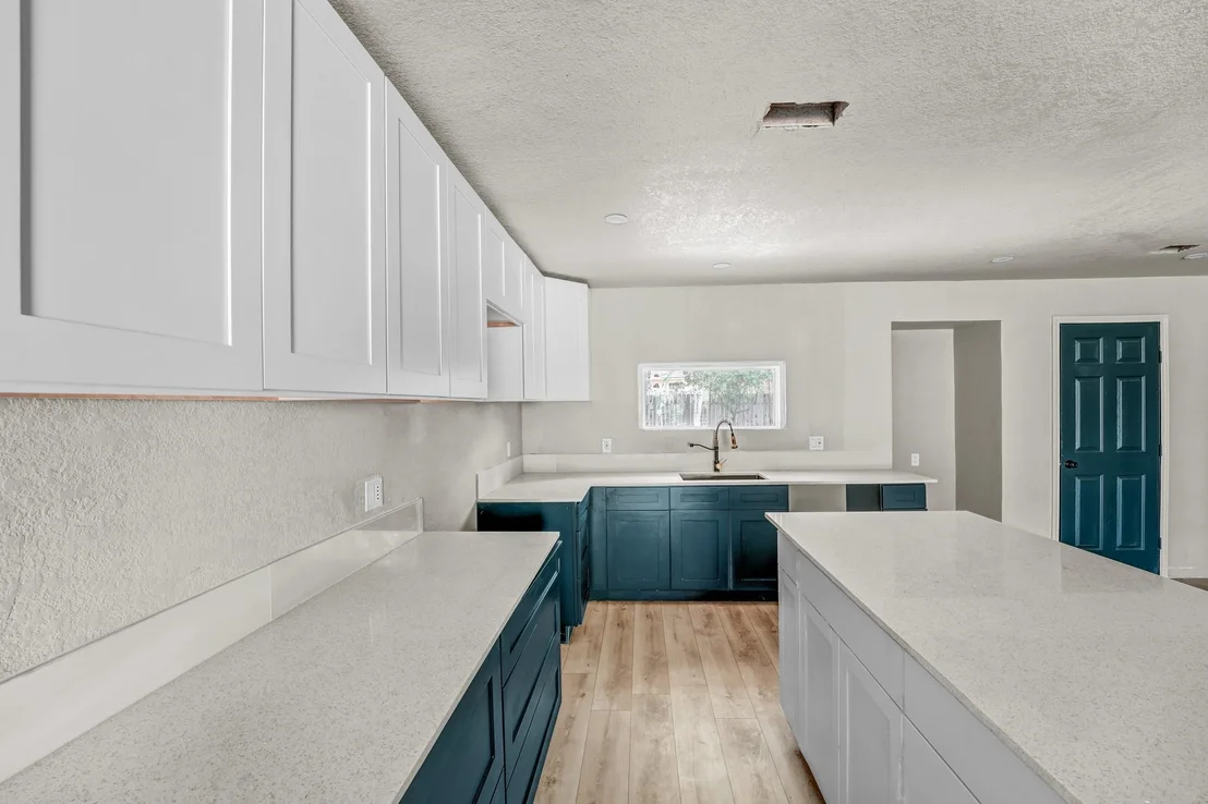 Photo of 3110 Val DR