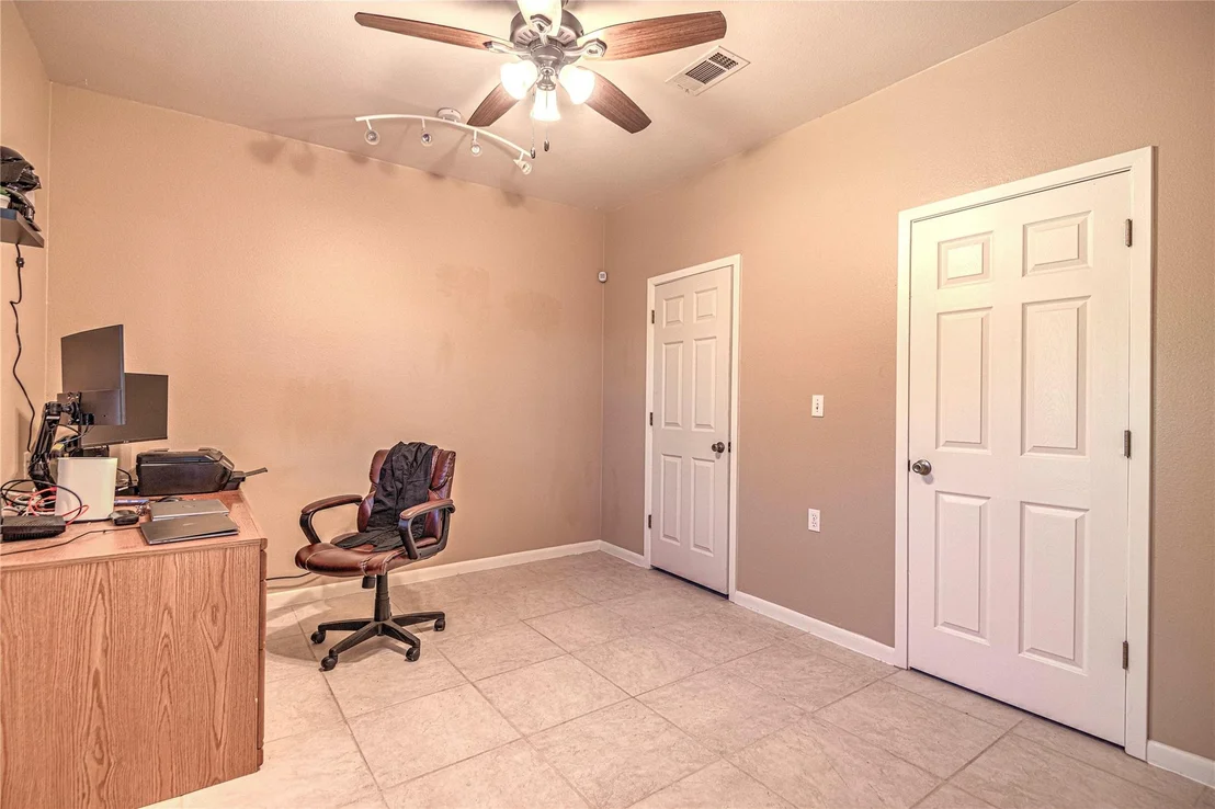 Photo of 1301 Oak Spring RD