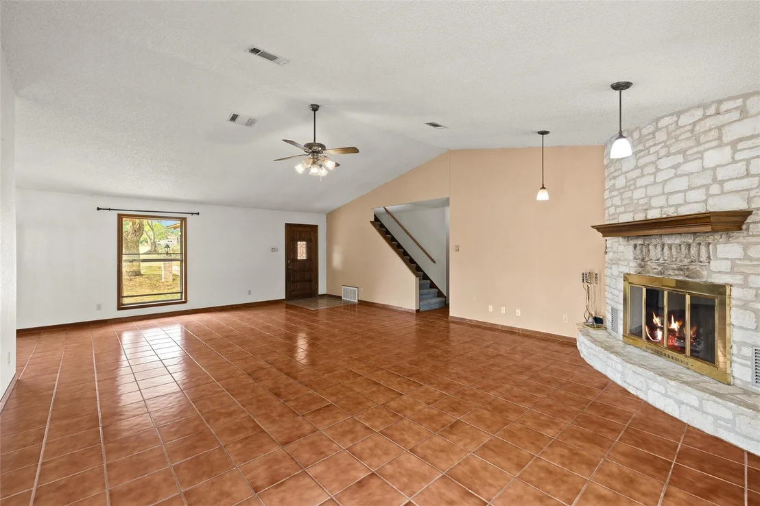 Photo of 708 Post Oak DR