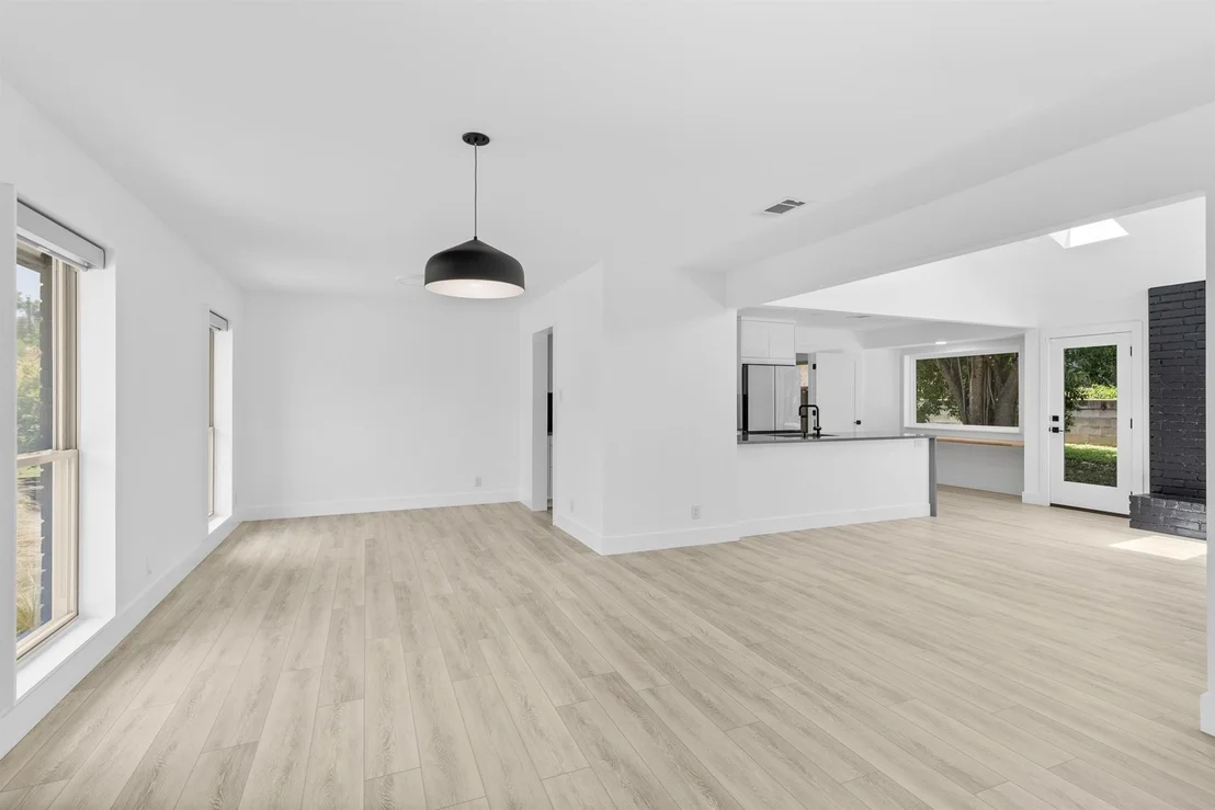 Photo of 7002 Whispering Creek DR