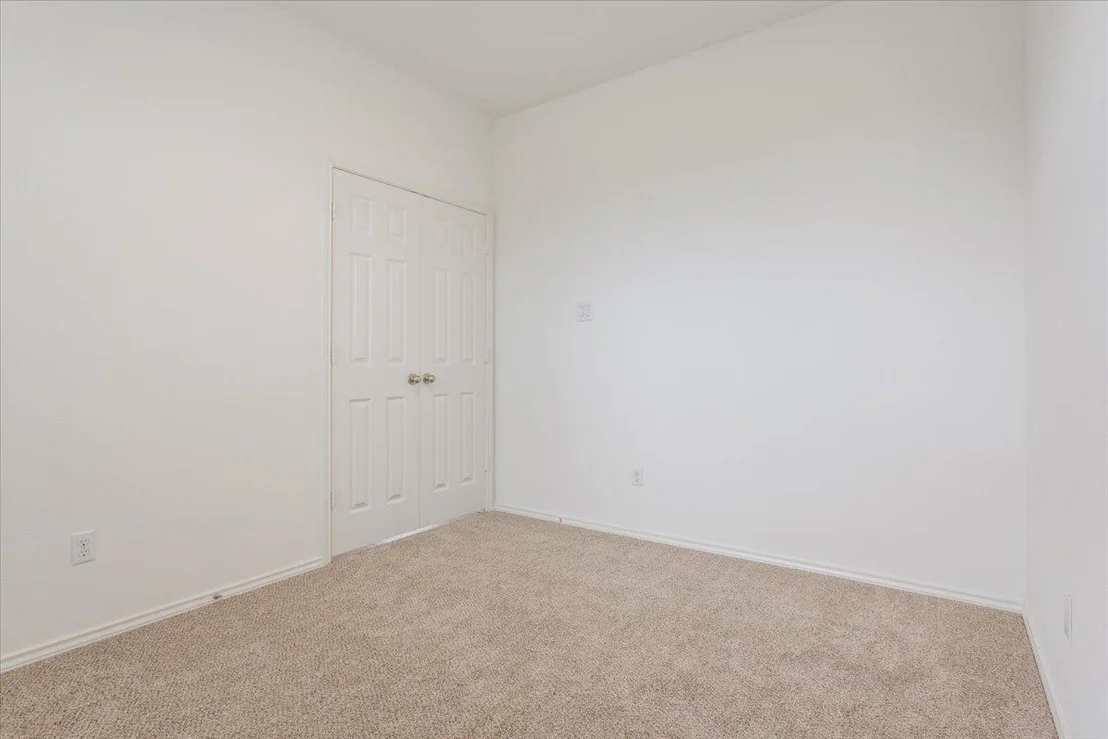 Photo of 240 Foster LN