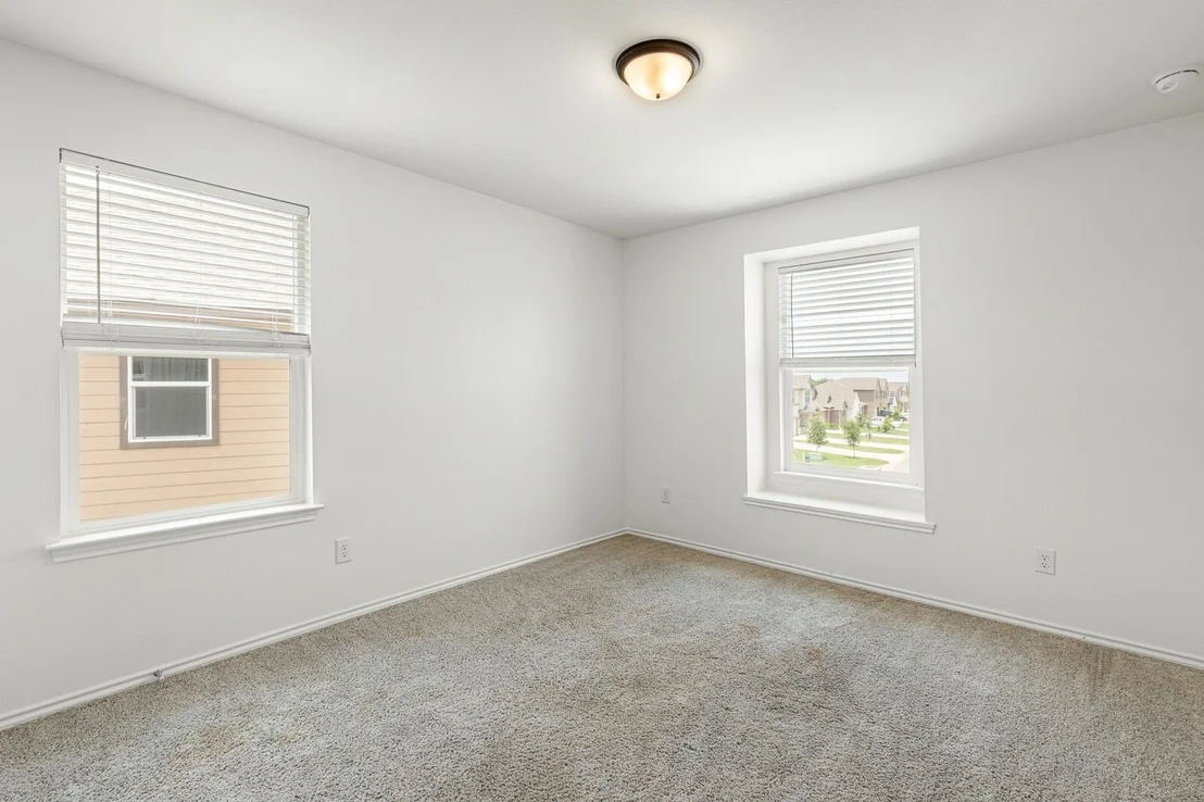 Photo of 1232 Adam LN