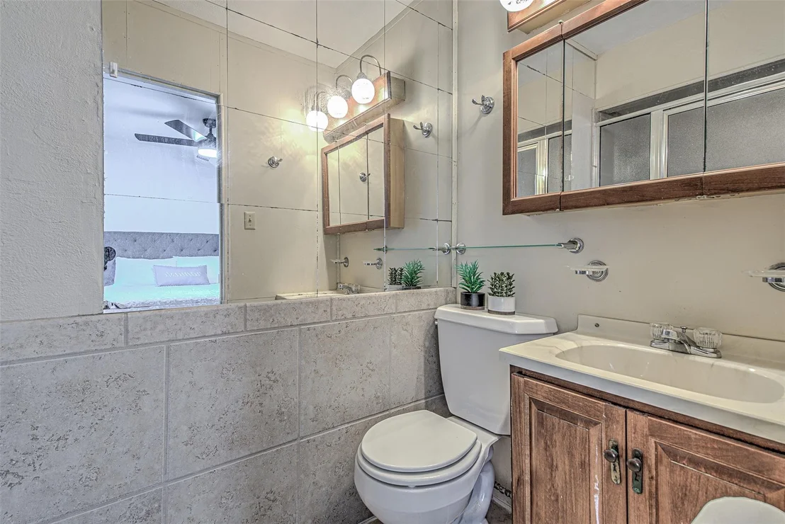 Photo of 5304 Bedford