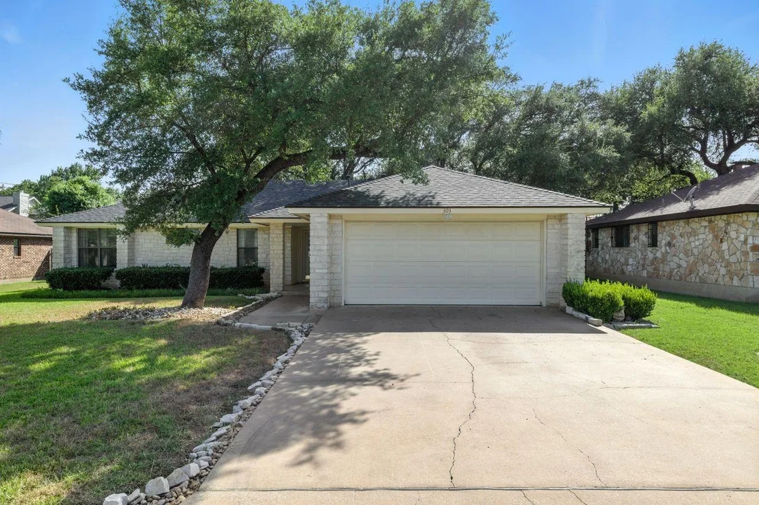 Photo of 303 Woodstone DR