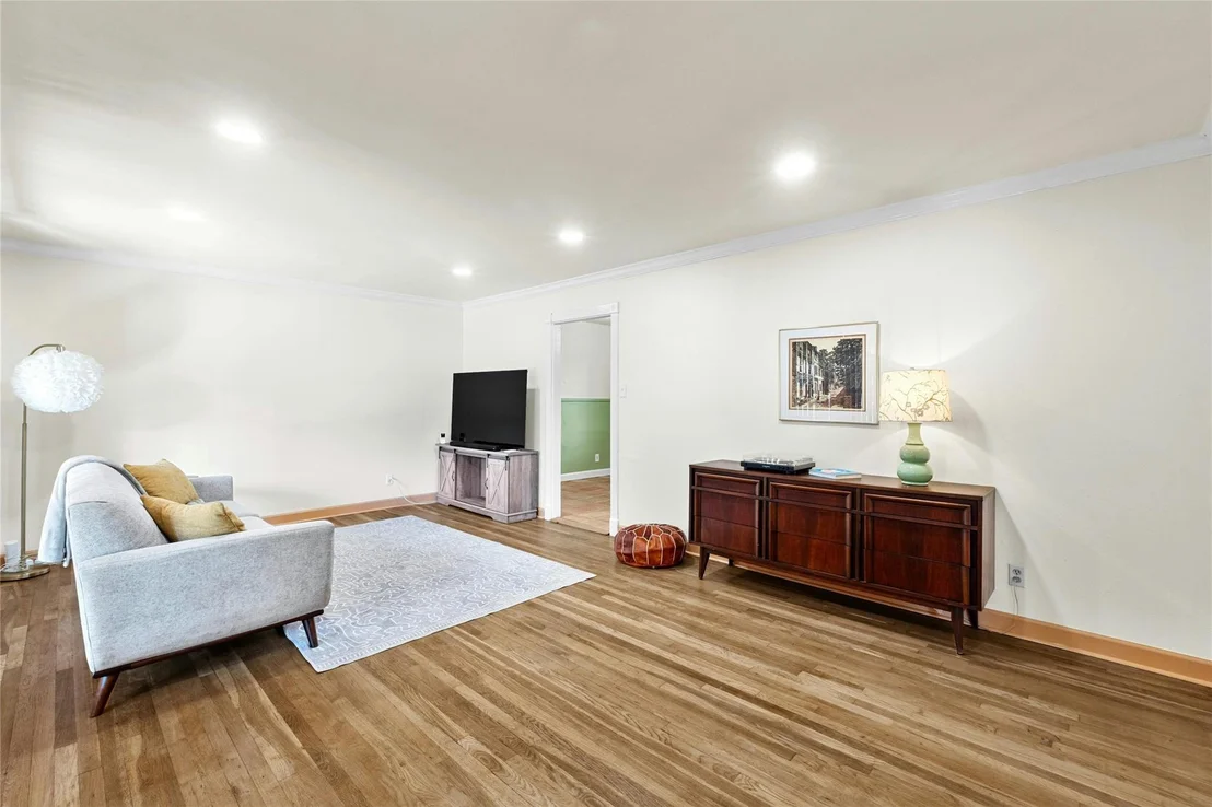 Photo of 1604 Briarcliff BLVD