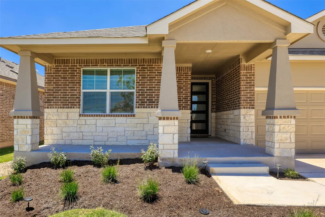 Photo of 1917 Centerline LN