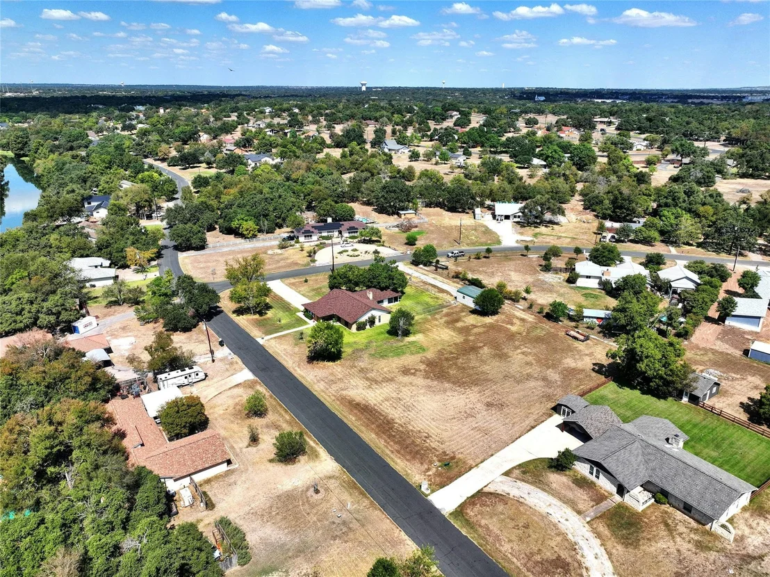 Photo of 1305 Brushy Bend DR