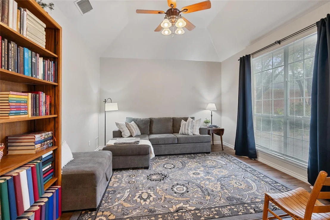 Photo of 902 Princeton CV