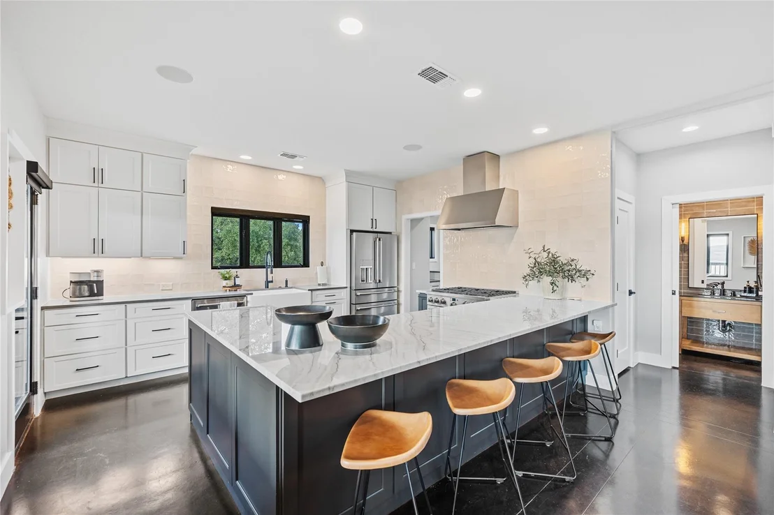 Photo of 516 Deckhouse DR