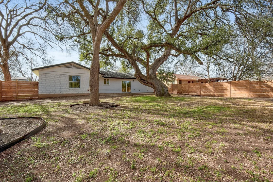 Photo of 2300 Fair Oaks DR