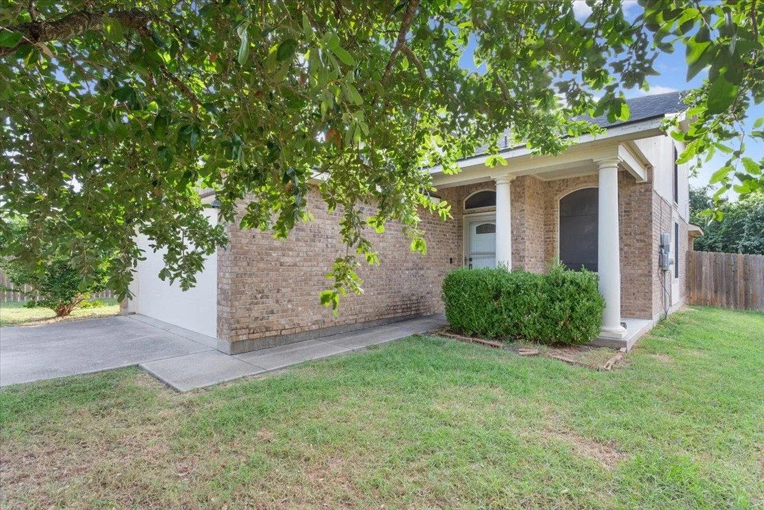 Photo of 1123 Starlight DR