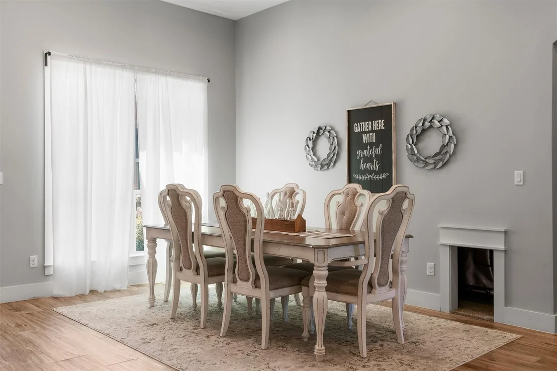 Photo of 617 Chama TRCE