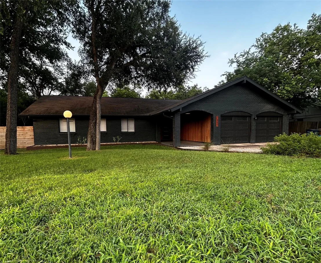 Photo of 7117 Scenic Brook DR