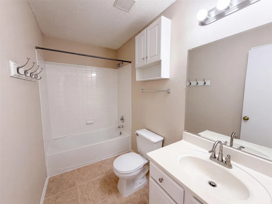 Photo of 2727 High Point DR