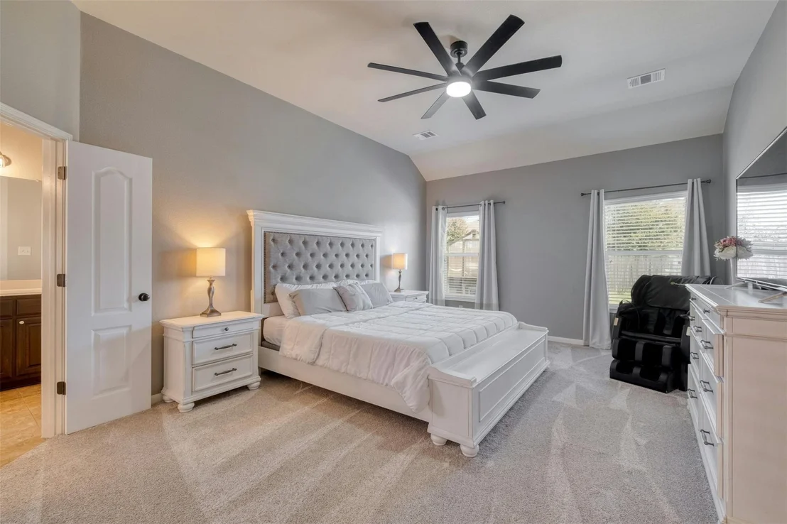 Photo of 213 Hendelson LN