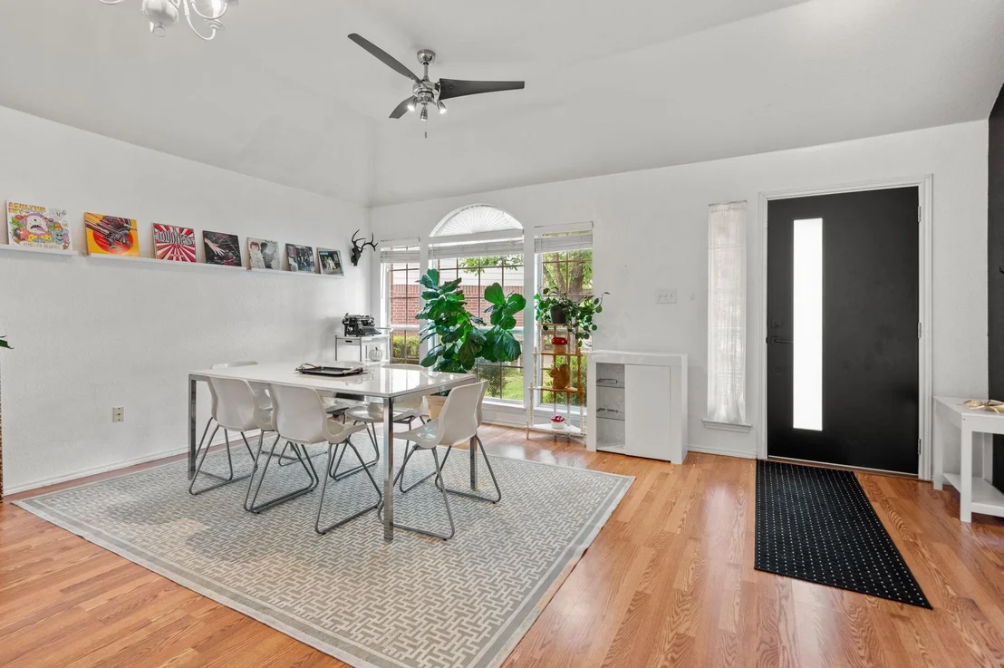Photo of 3208 Sycamore CV