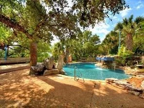 Photo of 207 Laurel LN