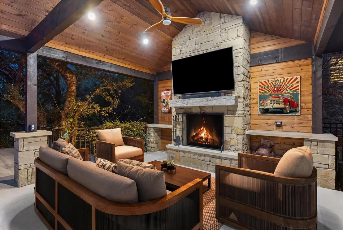 Photo of 302 Duffy LN