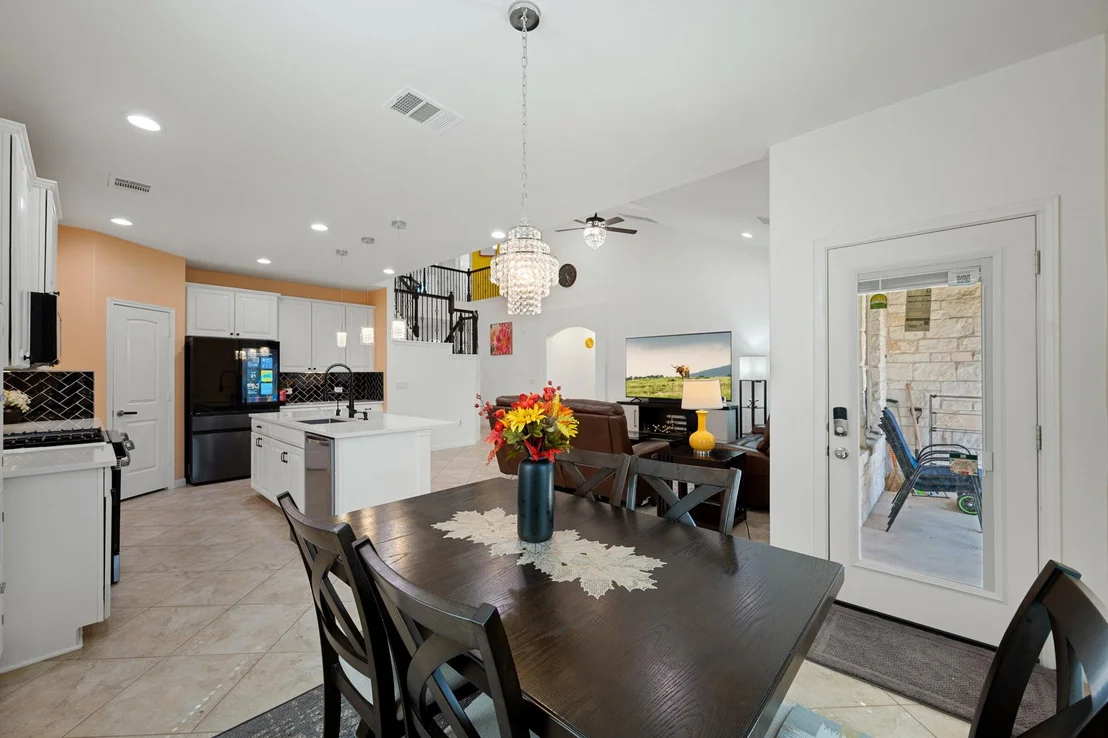 Photo of 2509 Etta May LN