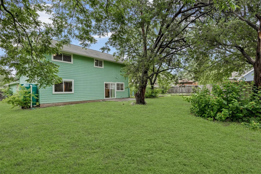 Photo of 8300 Belclaire CIR