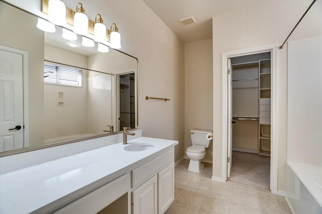 Photo of 2207 Clover Ridge DR