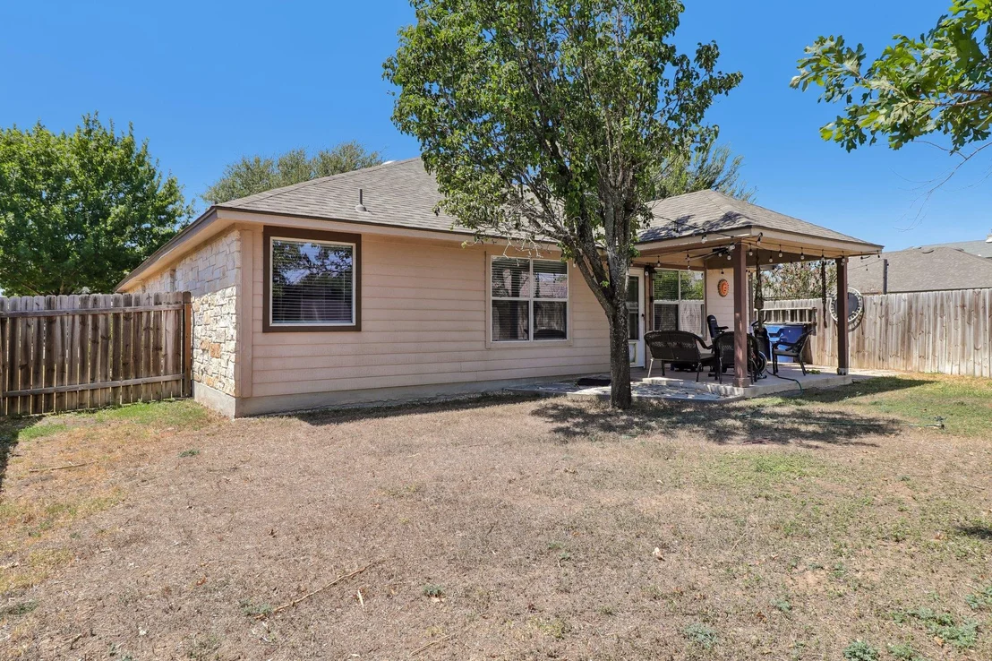Photo of 302 Lone Star BLVD