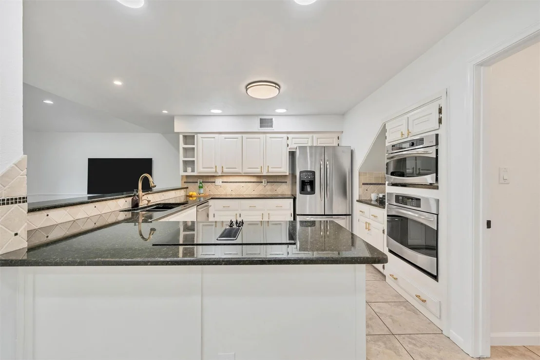 Photo of 3104 Oak Bend DR