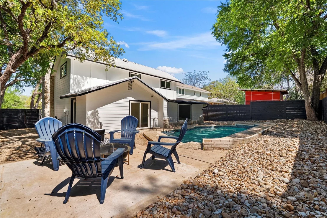 Photo of 507 W Dittmar RD