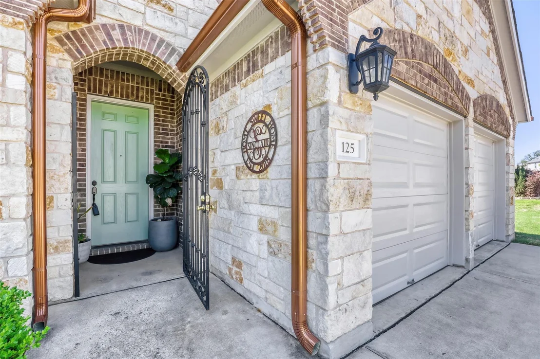 Photo of 125 Buffalo View LN