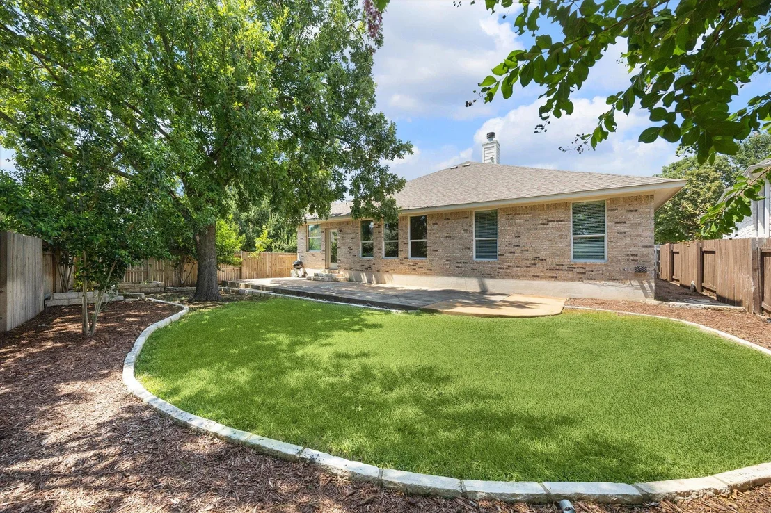 Photo of 1903 Wickett WAY
