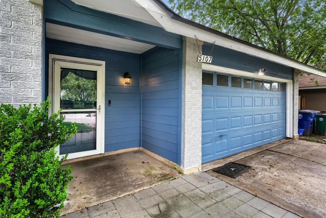 Photo of 5107 Suburban DR
