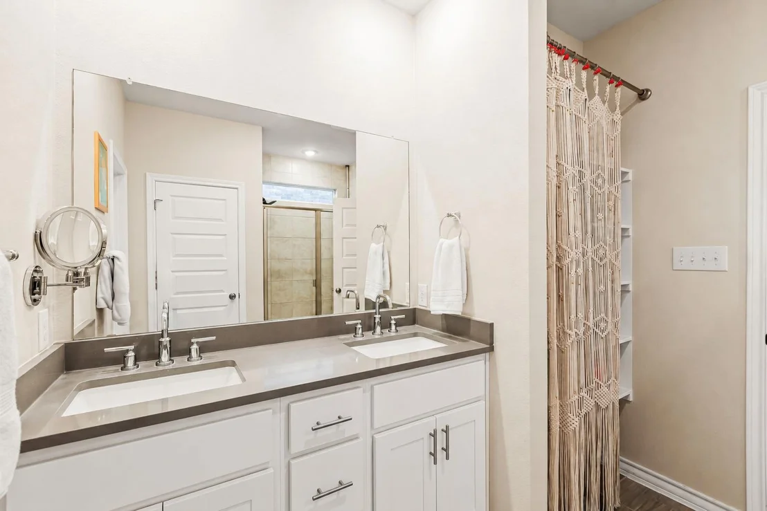 Photo of 862 Pepperbark LOOP