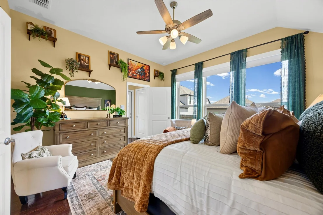 Photo of 271 Reef Band DR