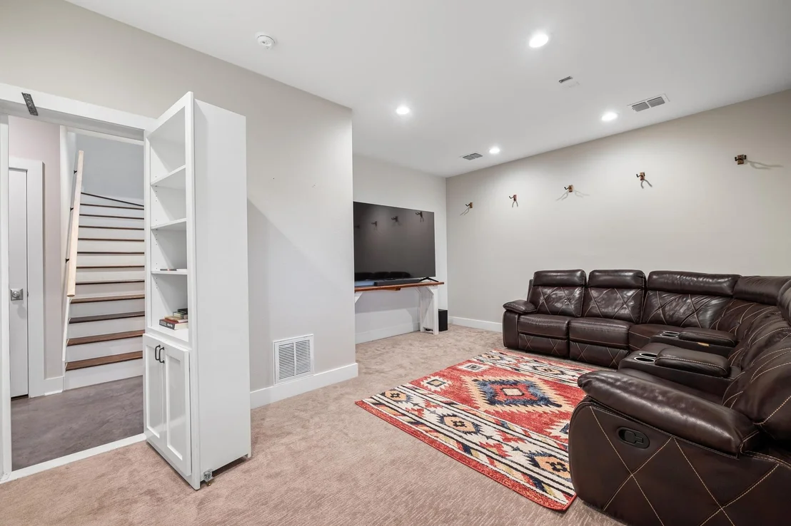 Photo of 4408 Hennig DR