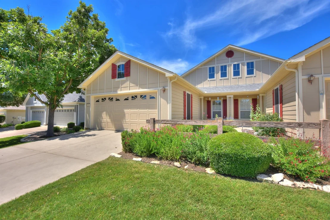 Photo of 221 Bonham LOOP
