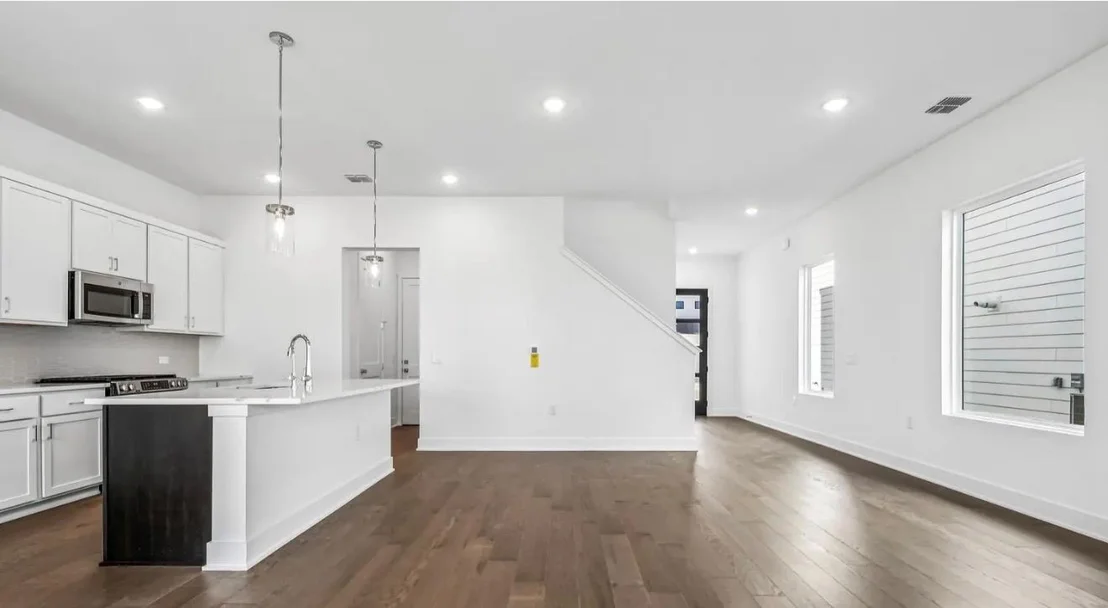 Photo of 1414 Rambling Rose RD