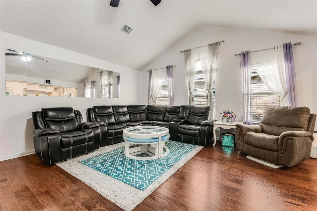 Photo of 2509 Muzzie LN