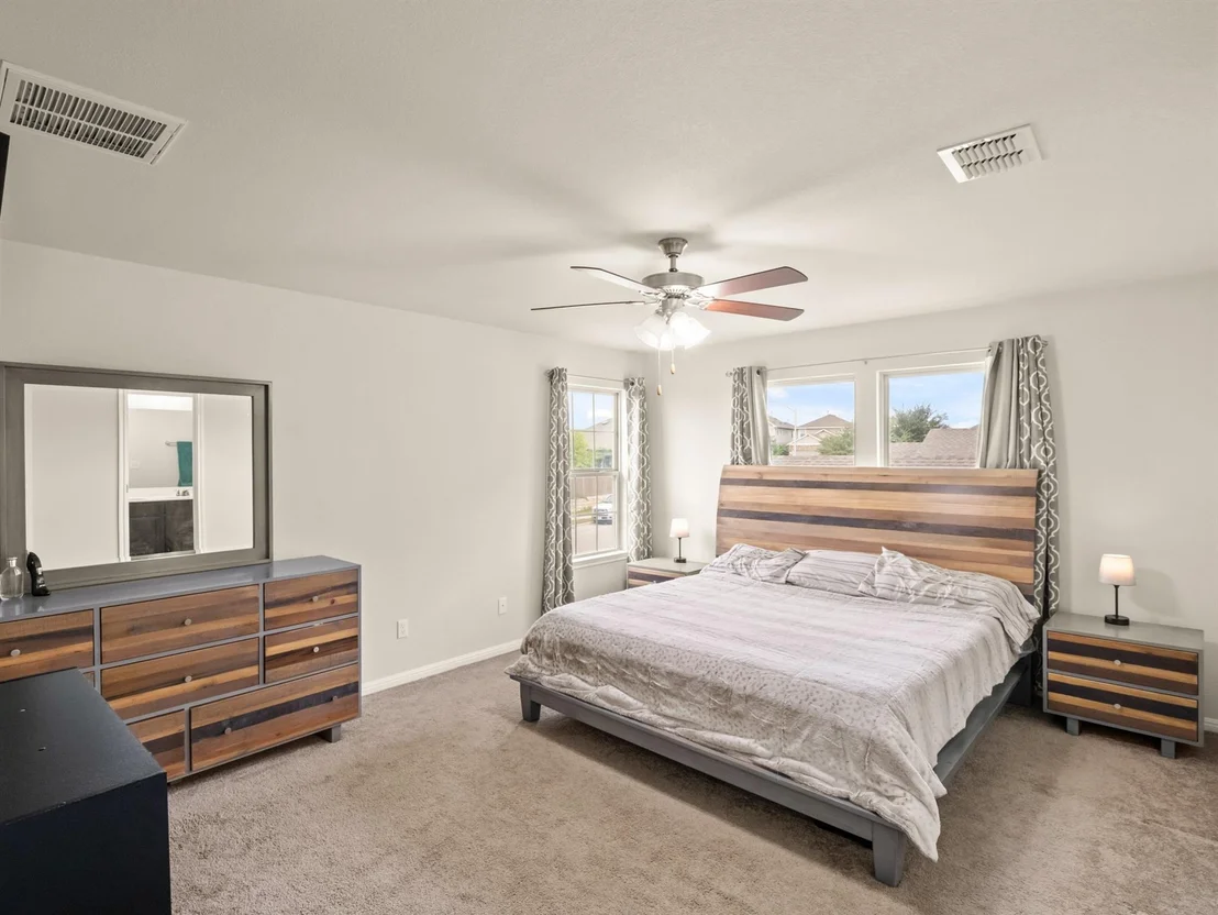 Photo of 574 W Nautical LOOP