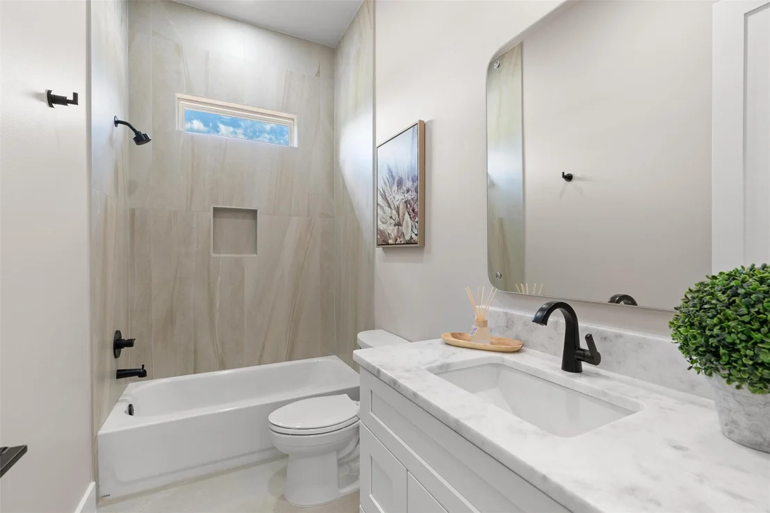 Photo of 118 Roy Nichols DR