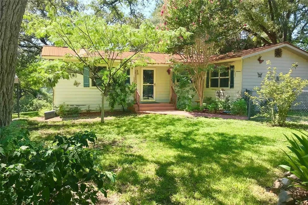 Photo of 18111 Gregg Bluff RD