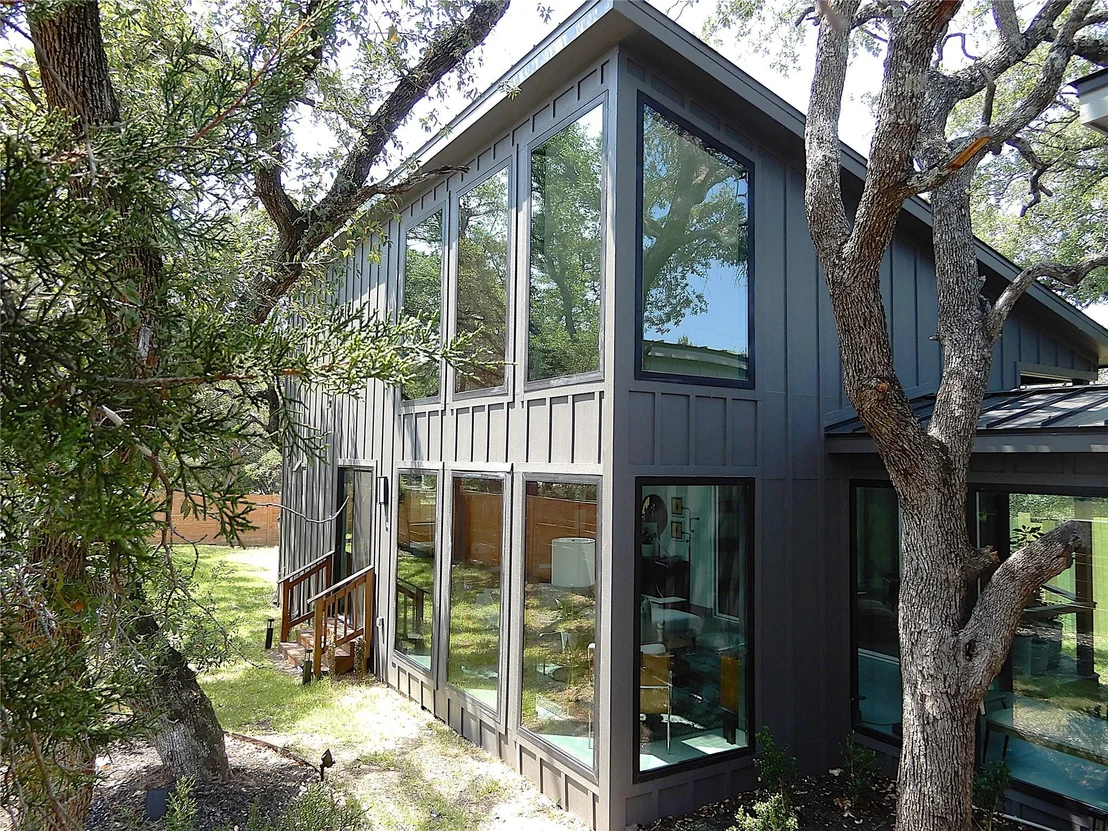Photo of 5908 Lakeside TRL