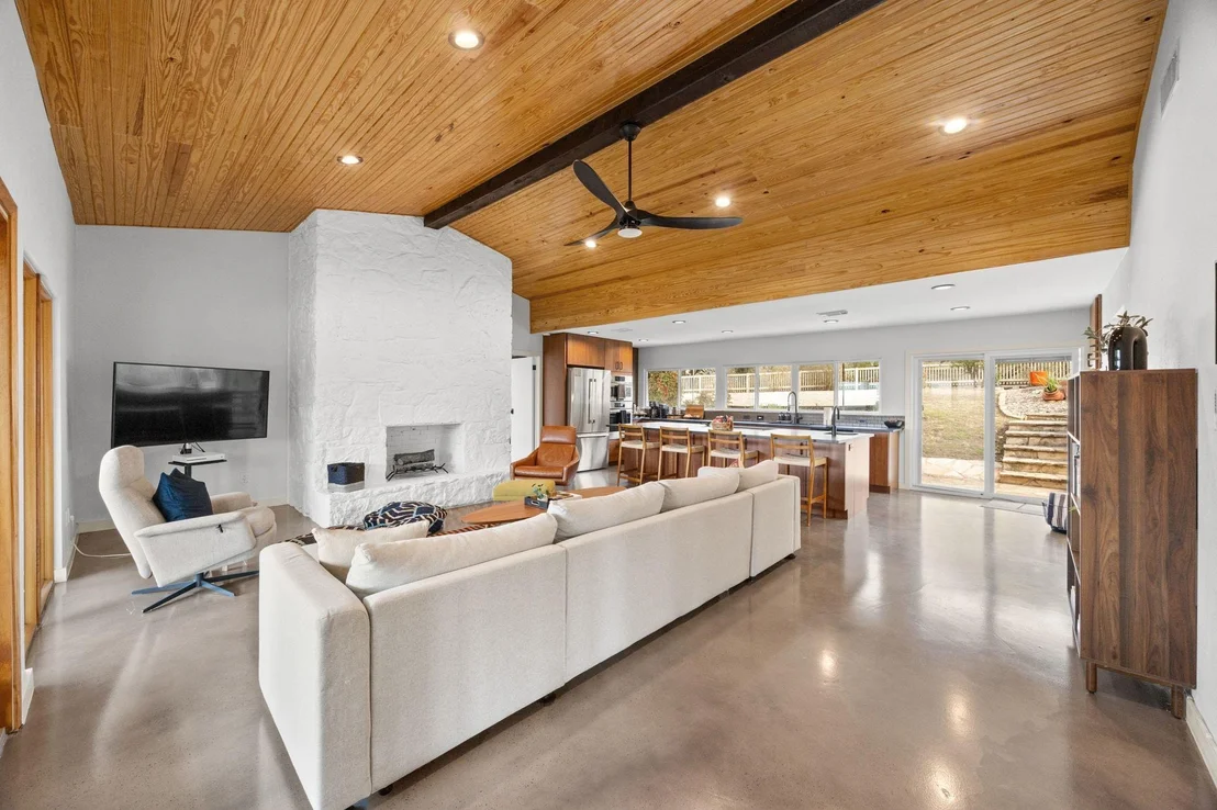 Photo of 3807 Cedar GLN