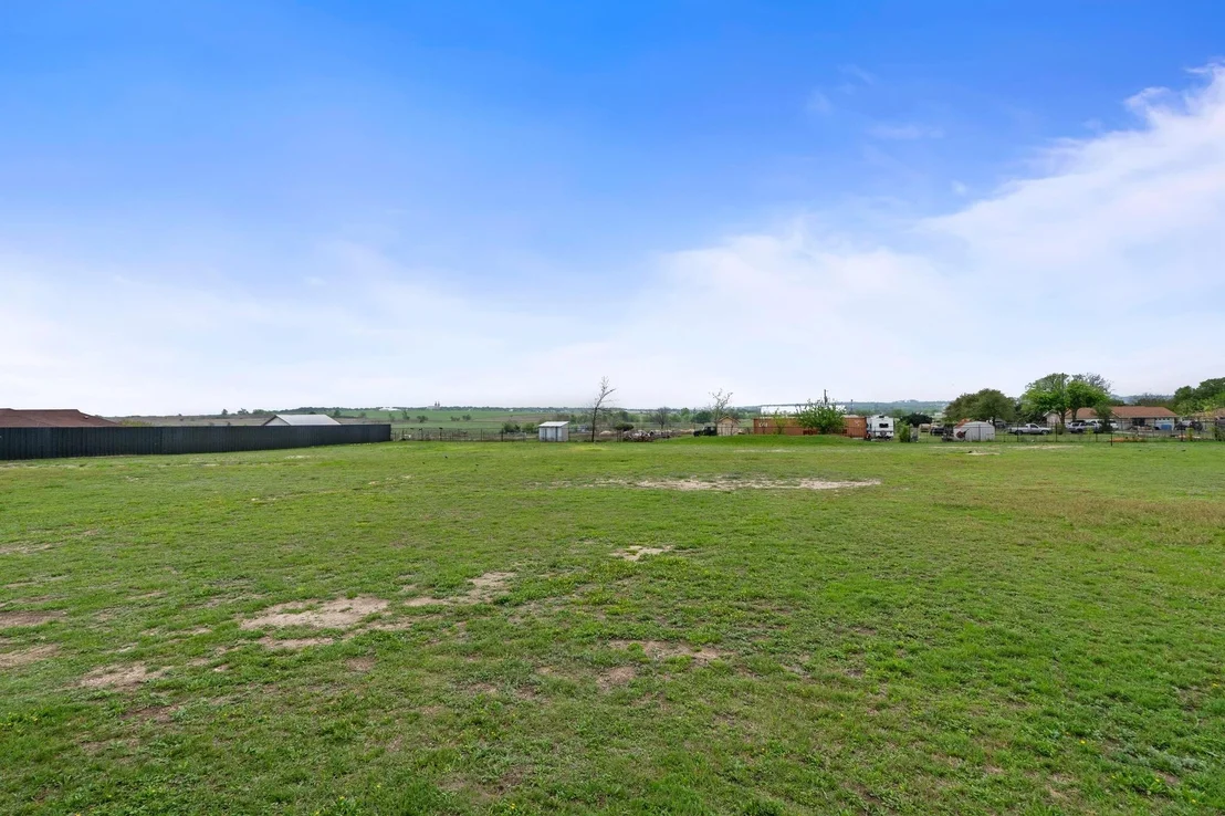 Photo of 150 Huntclub DR